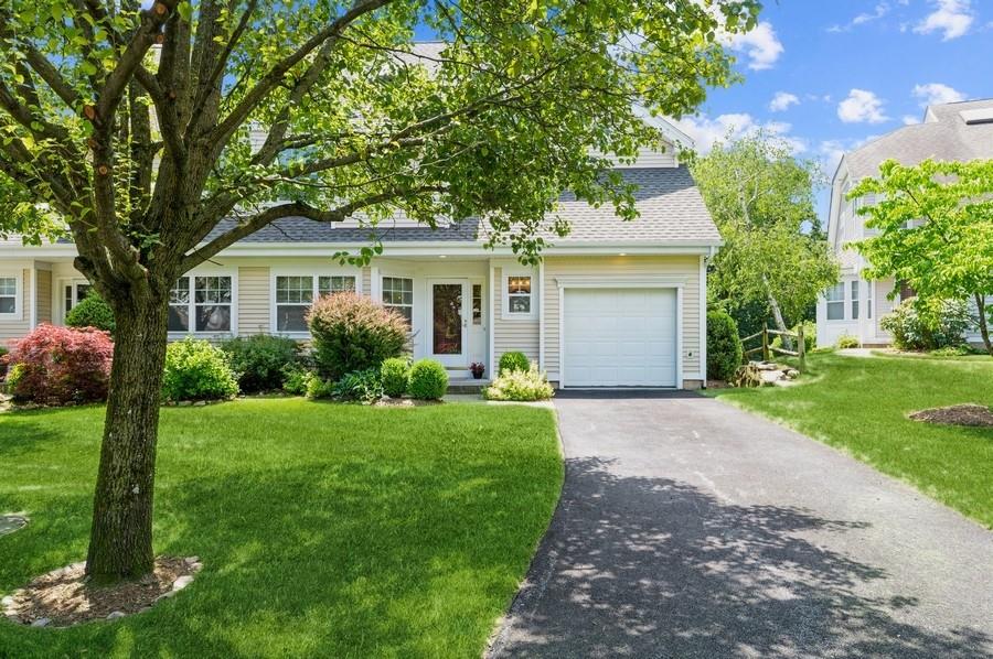 95 Winding Ridge Road White Plains, NY 10603 - Photo 1 of 1 Welcome to 95 Winding Ridge Road in White Plains, New York.