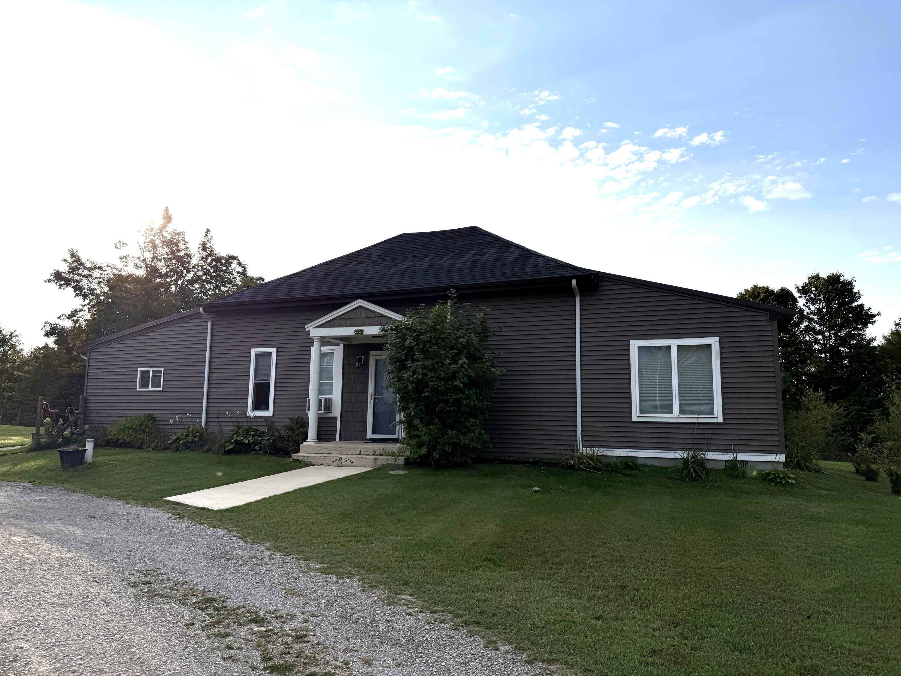 7490 South River Road Cheboygan, MI 49721 - Photo 1 of 14 IMG_9133