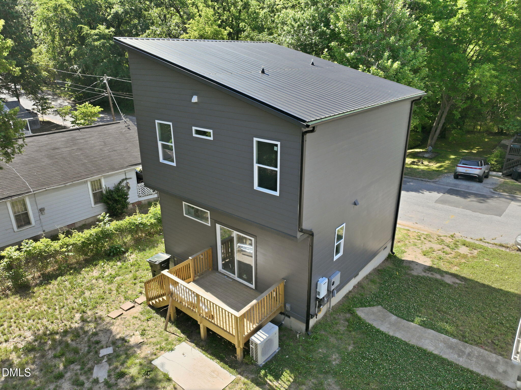 1012 Proctor Street Durham, NC 27707 - Photo 5 of 15 5-web-or-mls-DJI_0929