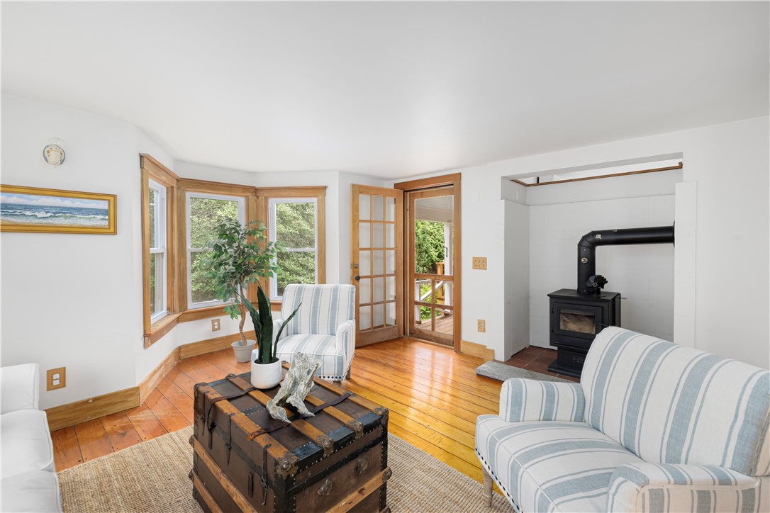 135 Ferry Road North Kingstown, RI 02874 - Photo 8 of 37