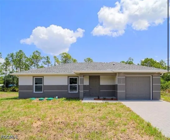 $1,900 | 2007 Welby Lane, Lehigh Acres, FL 33972