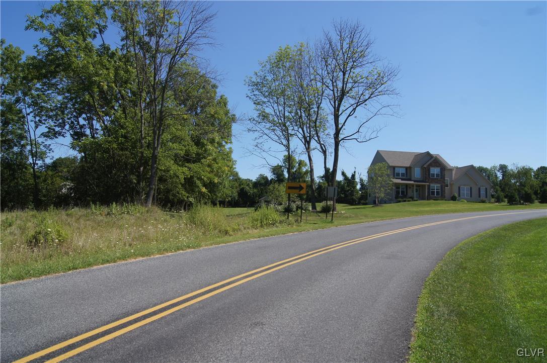 860 Texas Road Easton, PA 18042 - Photo 7 of 10 a view of a field with a trees