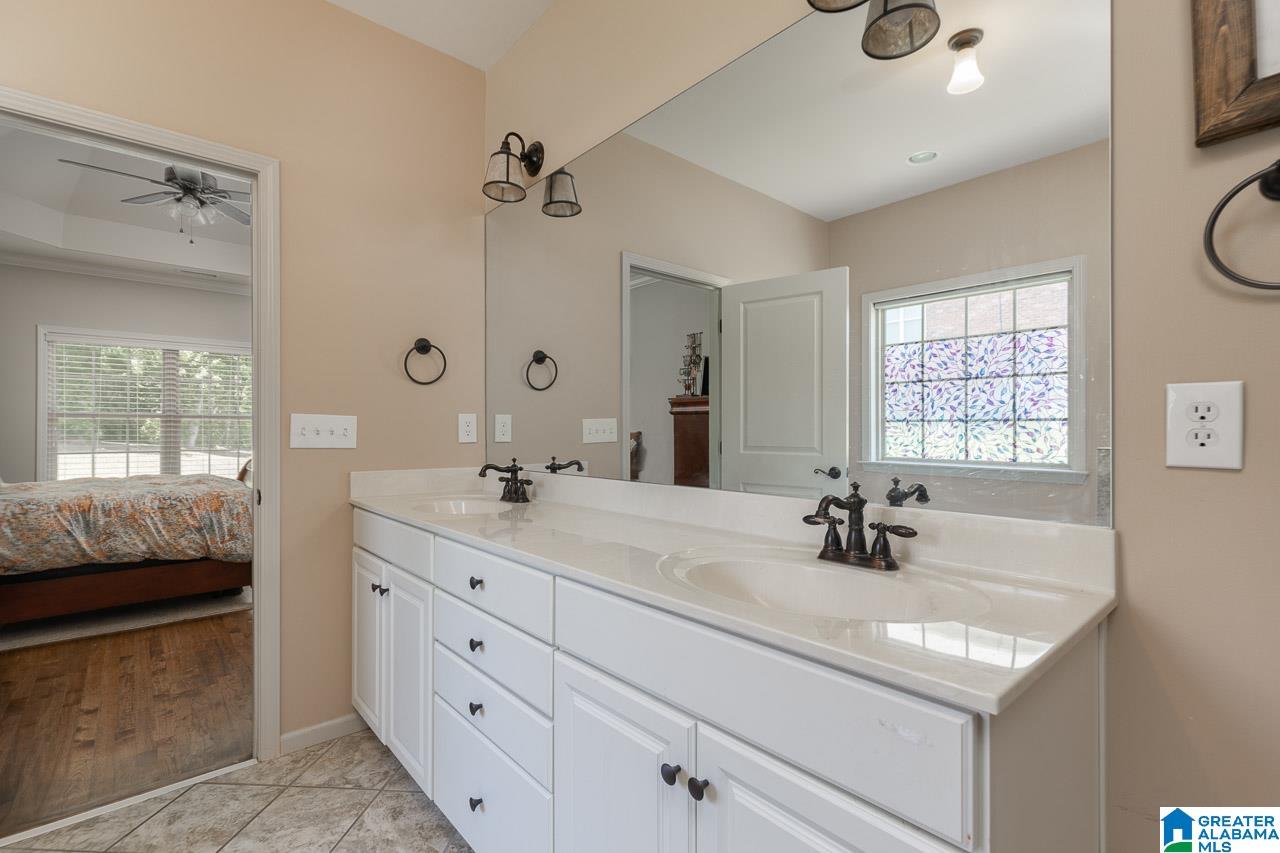 1019 Lake View Lane Calera, AL 35040 - Photo 20 of 35