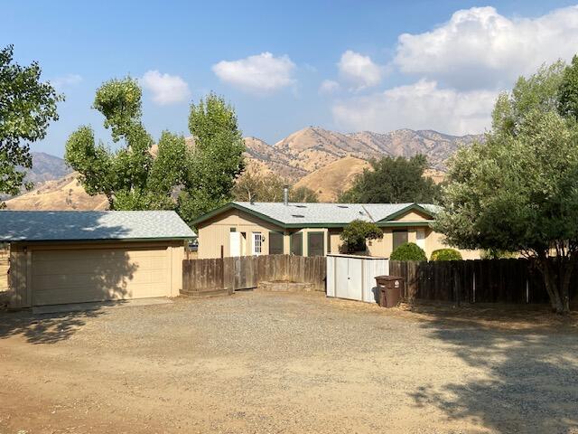 42124 South Fork Drive Three Rivers, CA 93271 - Photo 2 of 15 Garage and Home