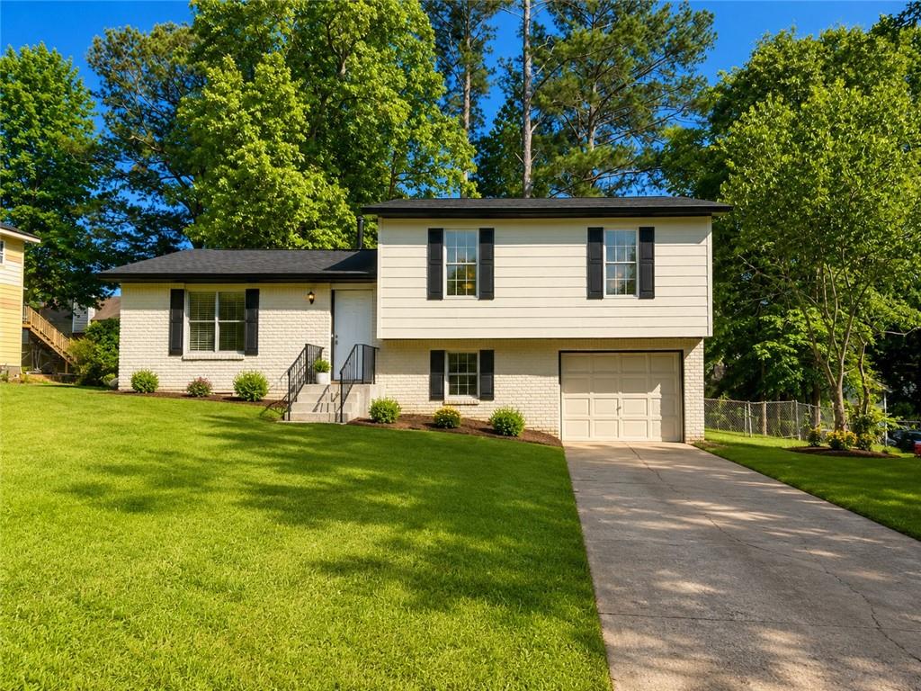 1683 Spoonbill Road Hampton, GA 30228 - Photo 2 of 8 Gallery Image 2