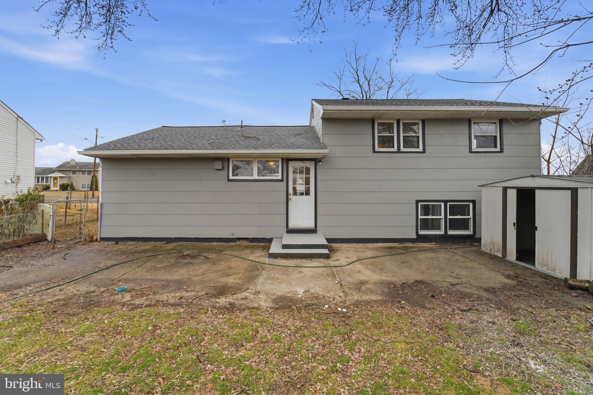 490 Hamilton Road Wenonah, NJ 08090 - Photo 47 of 49 a backyard of a house