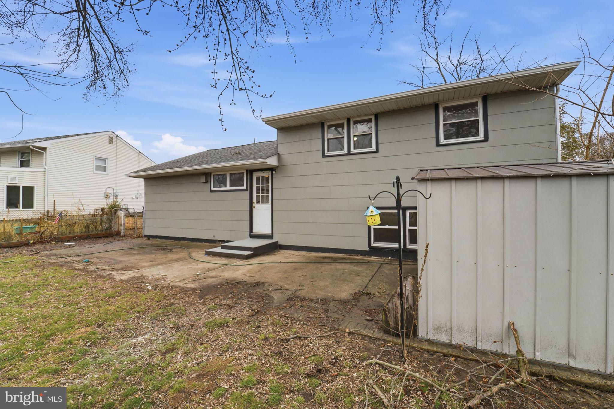 490 Hamilton Road Wenonah, NJ 08090 - Photo 48 of 49 a backyard of a house