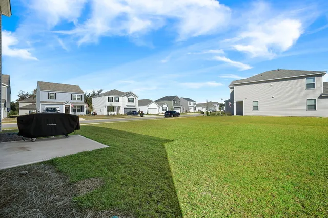 $2,300 | 328 Blue Haw Drive, Moncks Corner, SC 29461