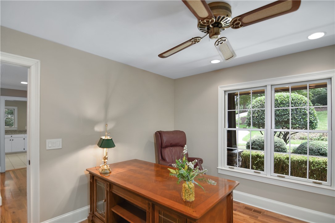 26 Beacon Ridge Circle Salem, SC 29676 - Photo 29 of 46 Office off foyer