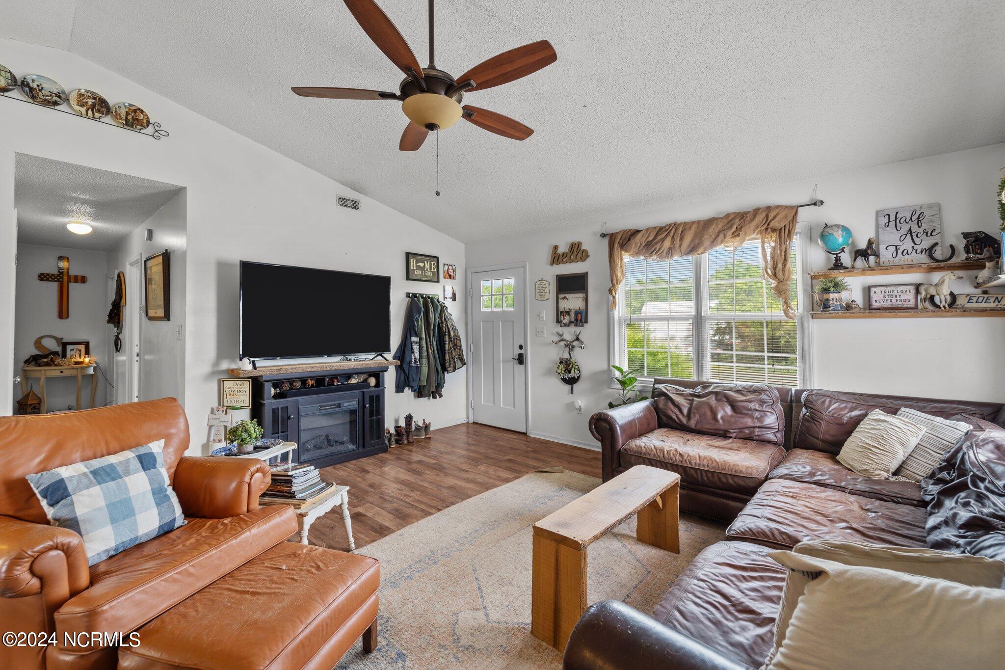 232 Harbor Road Wanchese, NC 27981 - Photo 36 of 49 36-web-or-mls-WCR04668