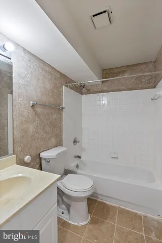 $259,999 | 725 Cherry Blossom Way, Baltimore, MD 21201