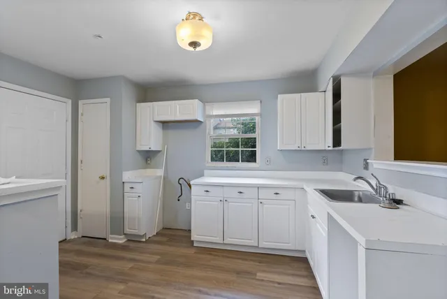 $259,999 | 725 Cherry Blossom Way, Baltimore, MD 21201