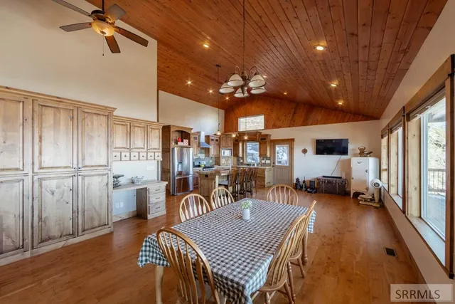 $864,000 | 3979 Hangman's Loop, Menan, ID 83434