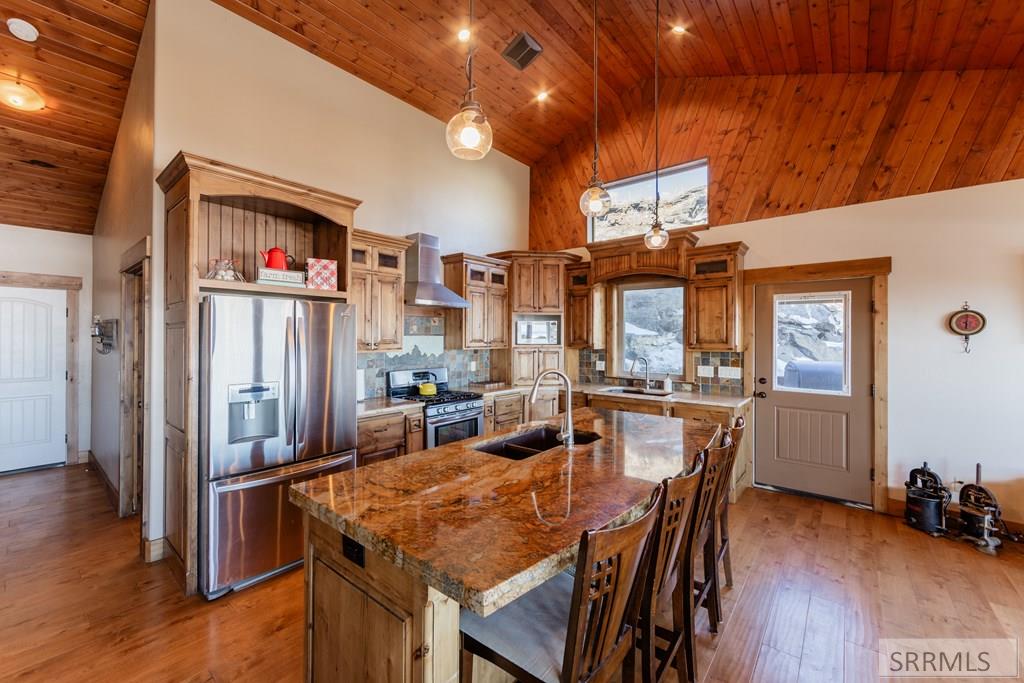 3979 Hangman's Loop Menan, ID 83434 - Photo 13 of 49 Kitchen