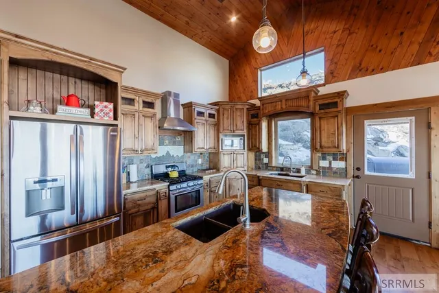 $864,000 | 3979 Hangman's Loop, Menan, ID 83434