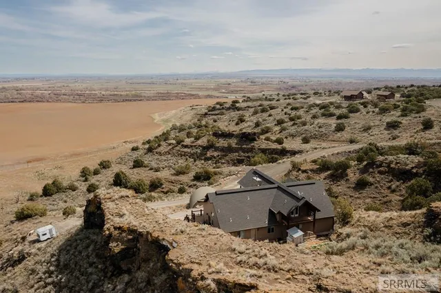 $864,000 | 3979 Hangman's Loop, Menan, ID 83434