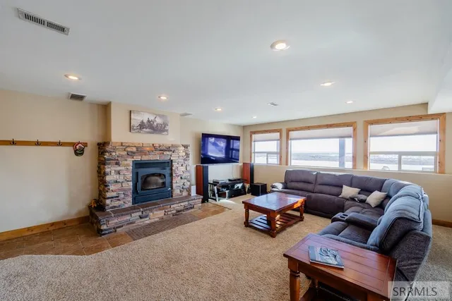 $864,000 | 3979 Hangman's Loop, Menan, ID 83434