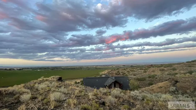 $864,000 | 3979 Hangman's Loop, Menan, ID 83434