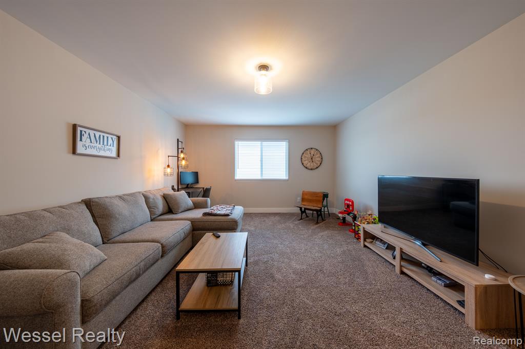 71598 Sarah Drive Romeo, MI 48065 - Photo 31 of 39 Gallery Image 31
