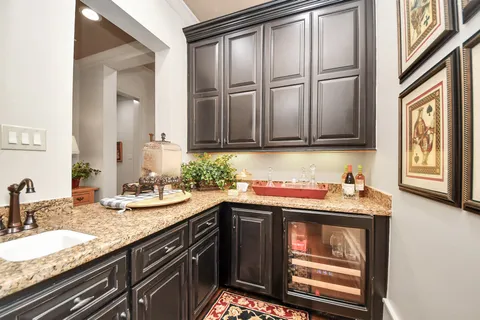 $795,000 | 1406 Lake Pointe Parkway, Sugar Land, TX 77478