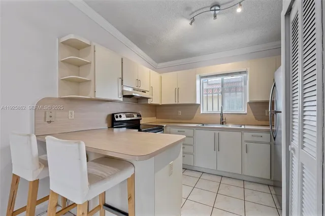 $2,350 | 10101 West Okeechobee Road, Unit 13202, Hialeah Gardens, FL 33016