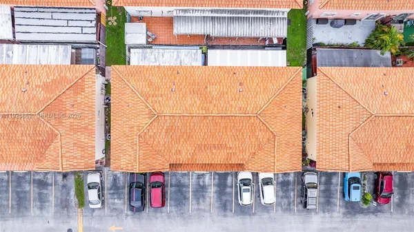 an aerial view of tennis court