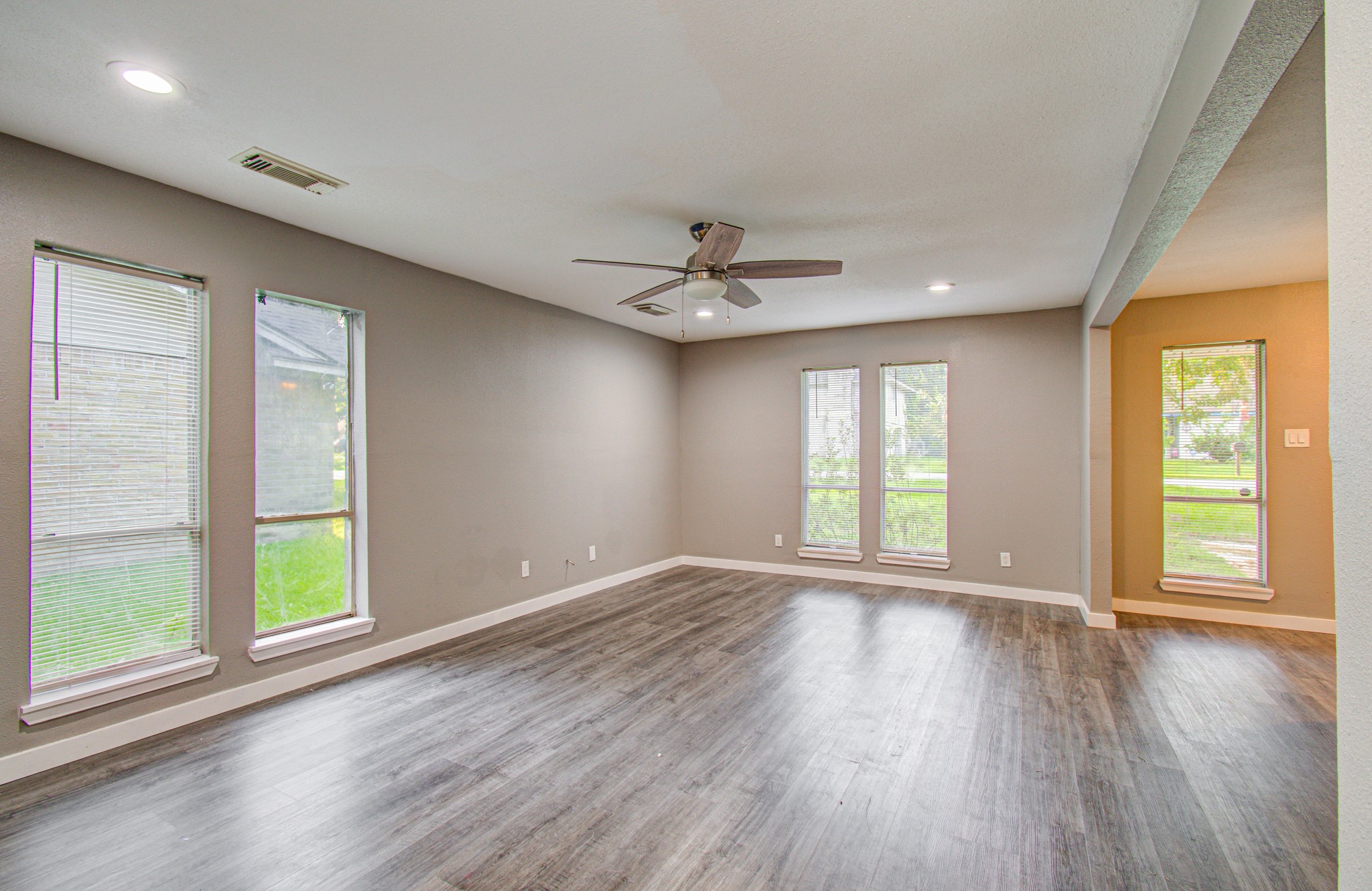2554 River Ridge Conroe, TX 77385 - Photo 11 of 28