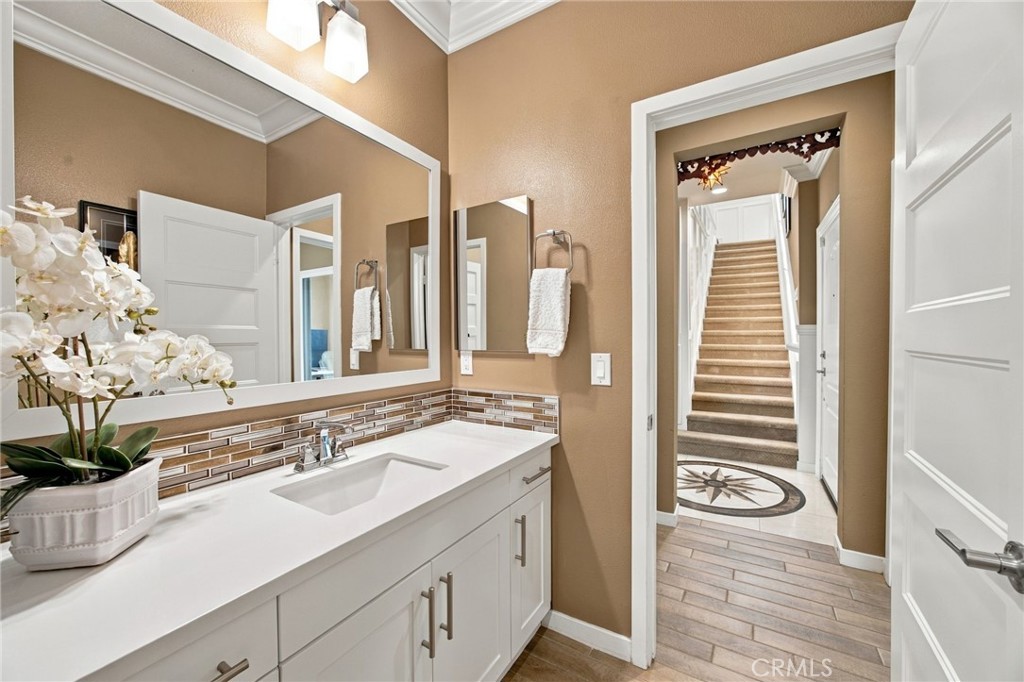 2013 North Orange Olive Road Orange, CA 92865 - Photo 6 of 33 Gallery Image 6