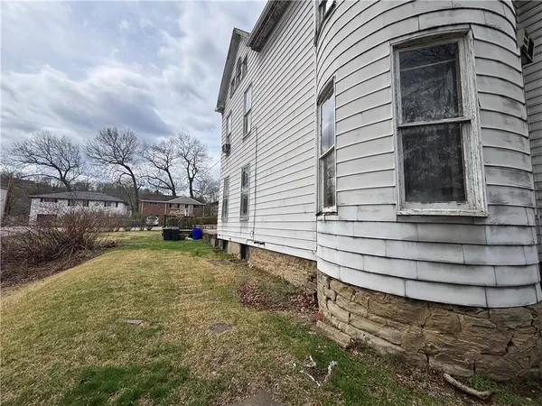$69,900 | 1229 McCabe Avenue, Coraopolis, PA 15108