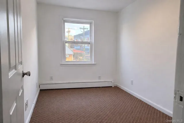 $3,200 | Undisclosed Address | Queensboro Hill