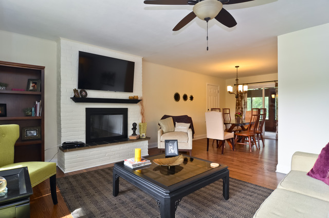 504 East Camp McDonald Road Prospect Heights, IL 60070 - Photo 3 of 14