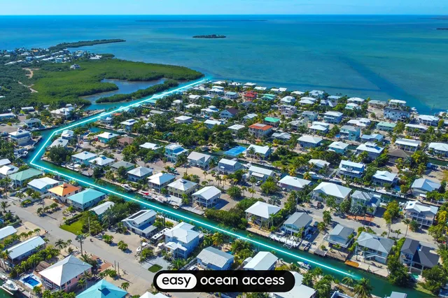 $1,600,000 | 947 Gulf Drive, Summerland Key, FL 33042