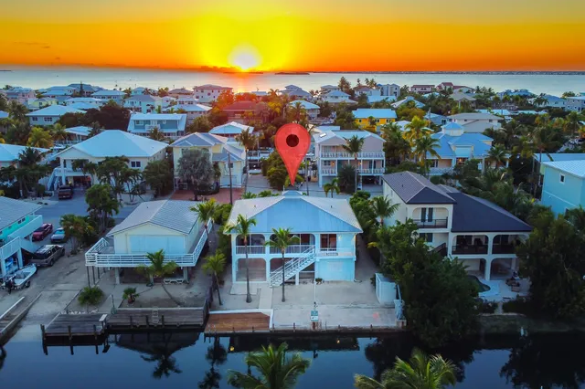 $1,600,000 | 947 Gulf Drive, Summerland Key, FL 33042