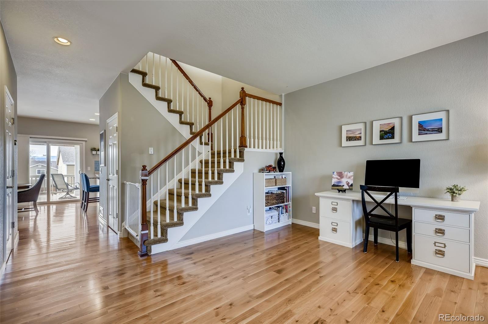 1270 Thornbury Place Highlands Ranch, CO 80129 - Photo 3 of 31