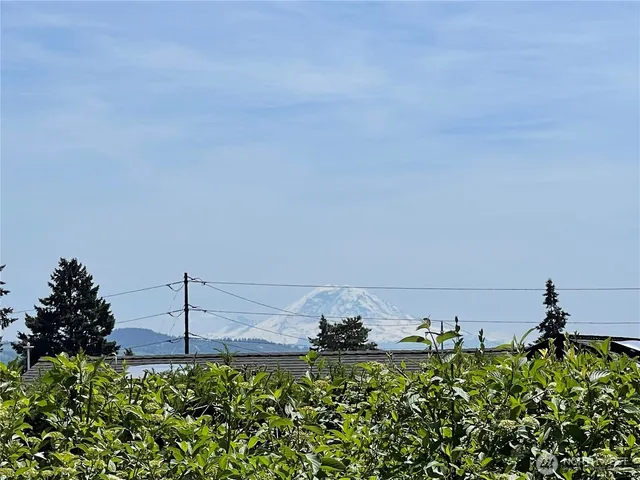 $8,500 | 9815 Vineyard Crest, Bellevue, WA 98004