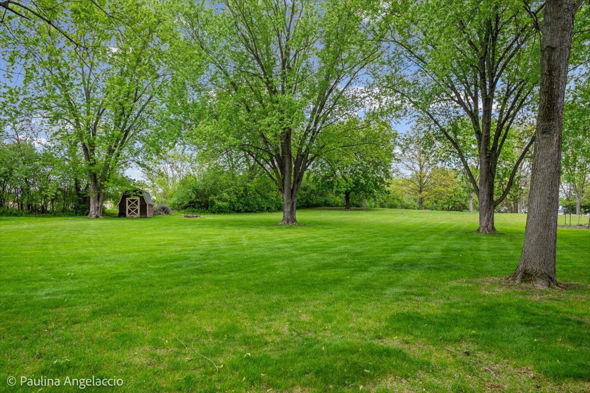 21 North Old Barrington Road Lake Barrington, IL 60010 - Photo 7 of 10