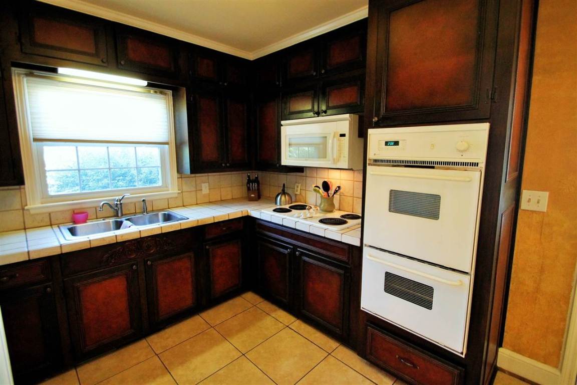 209 West Quincy Road Seneca, SC 29678 - Photo 8 of 15 Gallery Image 8