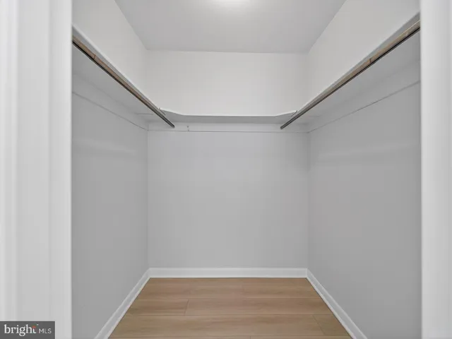 $325,000 | 4390 Lorcom Lane, Unit 410, Arlington, VA 22207