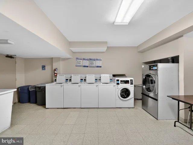 $325,000 | 4390 Lorcom Lane, Unit 410, Arlington, VA 22207