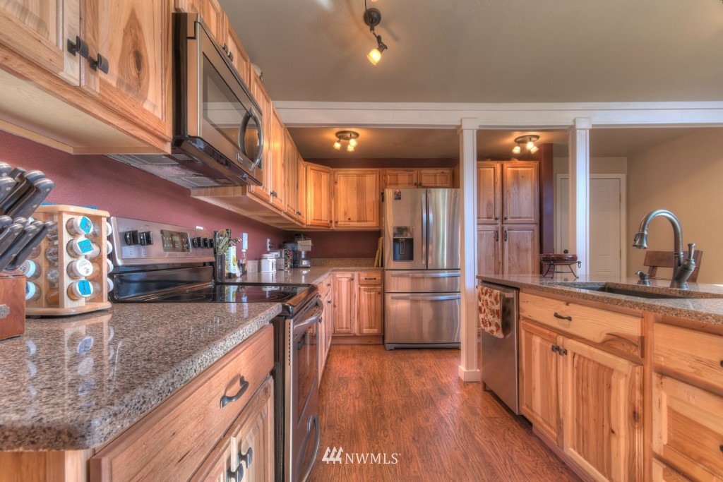 5375 Banner Road Southeast Port Orchard, WA 98367 - Photo 3 of 25 Gallery Image 3