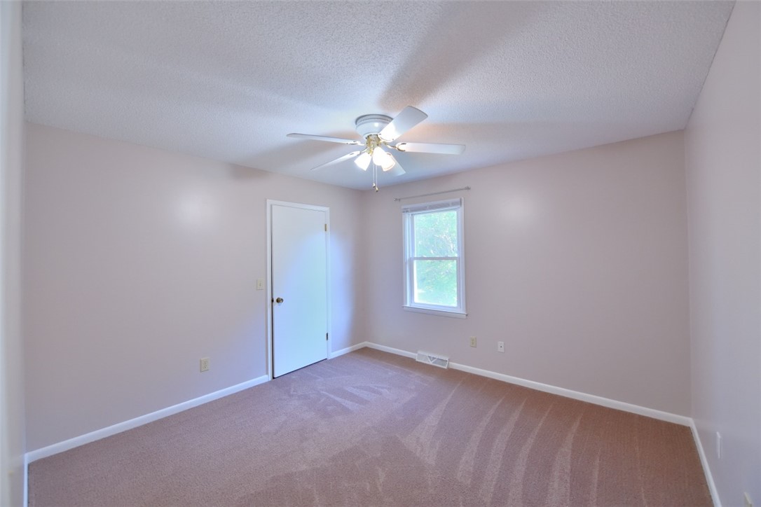 102 Meadow Drive Seneca, SC 29678 - Photo 13 of 25