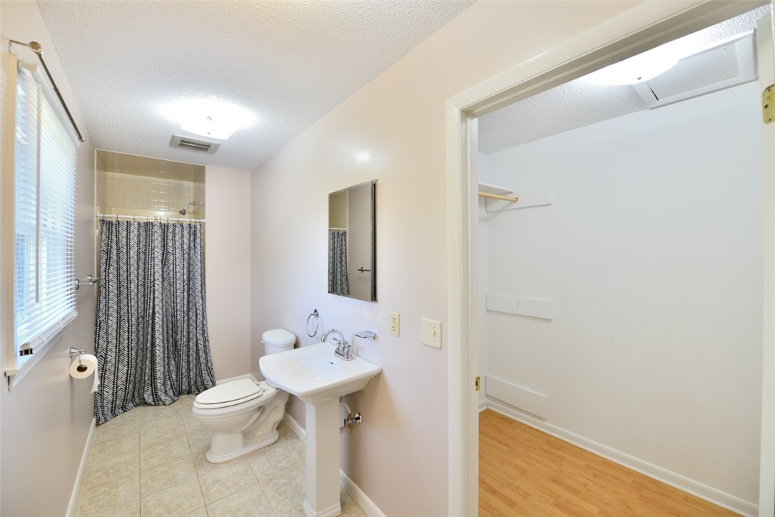 102 Meadow Drive Seneca, SC 29678 - Photo 16 of 25