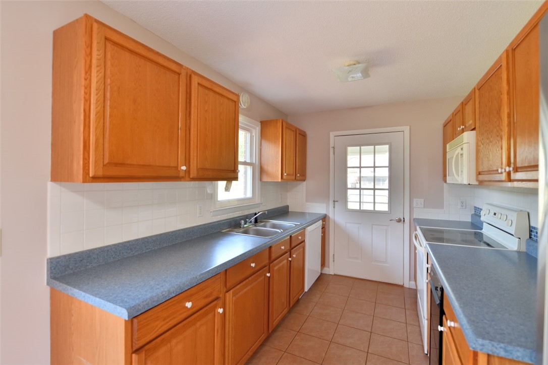 102 Meadow Drive Seneca, SC 29678 - Photo 10 of 25