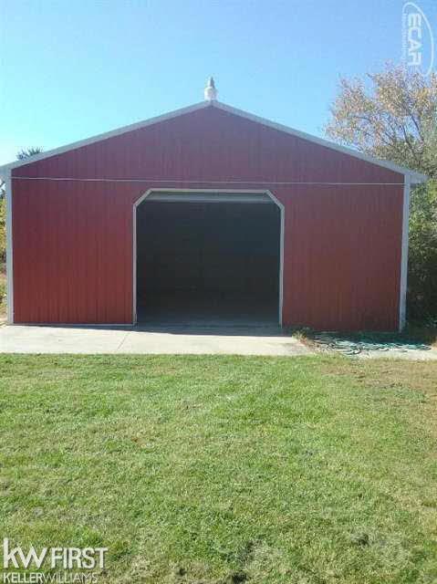 5189 Jackson Road Flint, MI 48506 - Photo 7 of 35 20450792-6.JPG