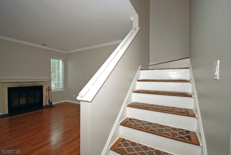 25 Stevens Court Bedminster, NJ 07921 - Photo 13 of 30