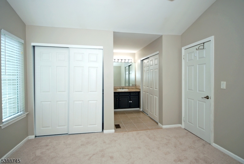 25 Stevens Court Bedminster, NJ 07921 - Photo 15 of 30