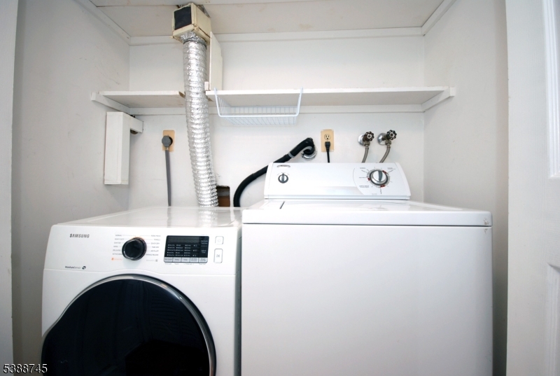 25 Stevens Court Bedminster, NJ 07921 - Photo 24 of 30