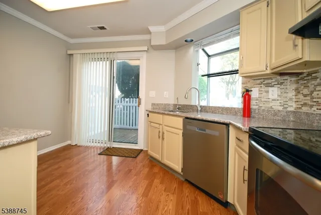 $449,900 | 25 Stevens Court, Bedminster, NJ 07921