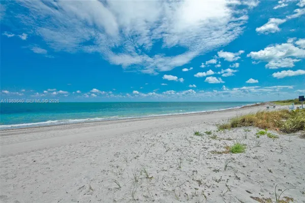 $1,325,000 | 1121 Crandon Boulevard, Unit F206, Key Biscayne, FL 33149