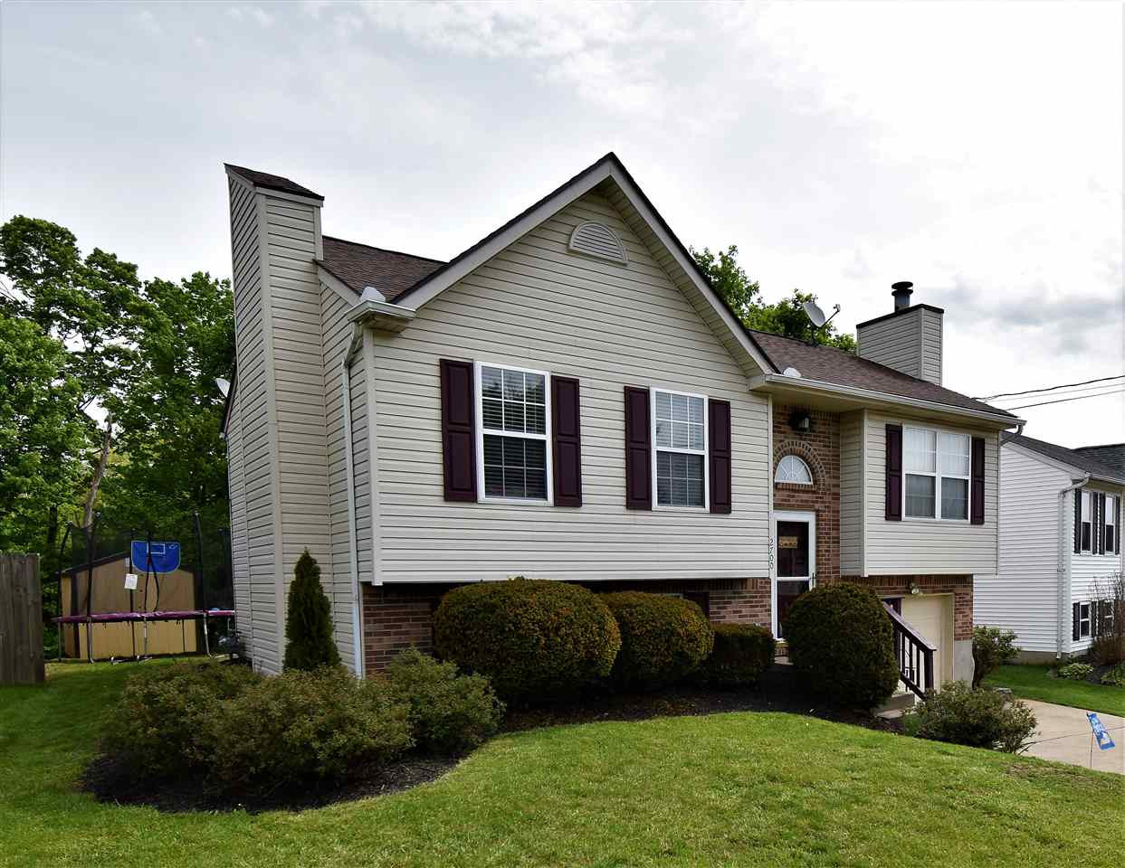 2700 Ridgecrest Lane Covington, KY 41017 - Photo 3 of 33 Gallery Image 3